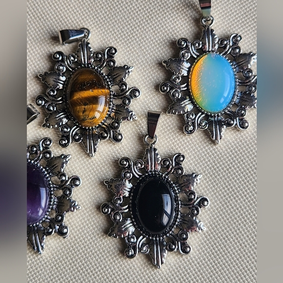 Genuine Crystal Vintage Victorian Style Sun Pendant Necklace With Rope Chain - Picture 10 of 15